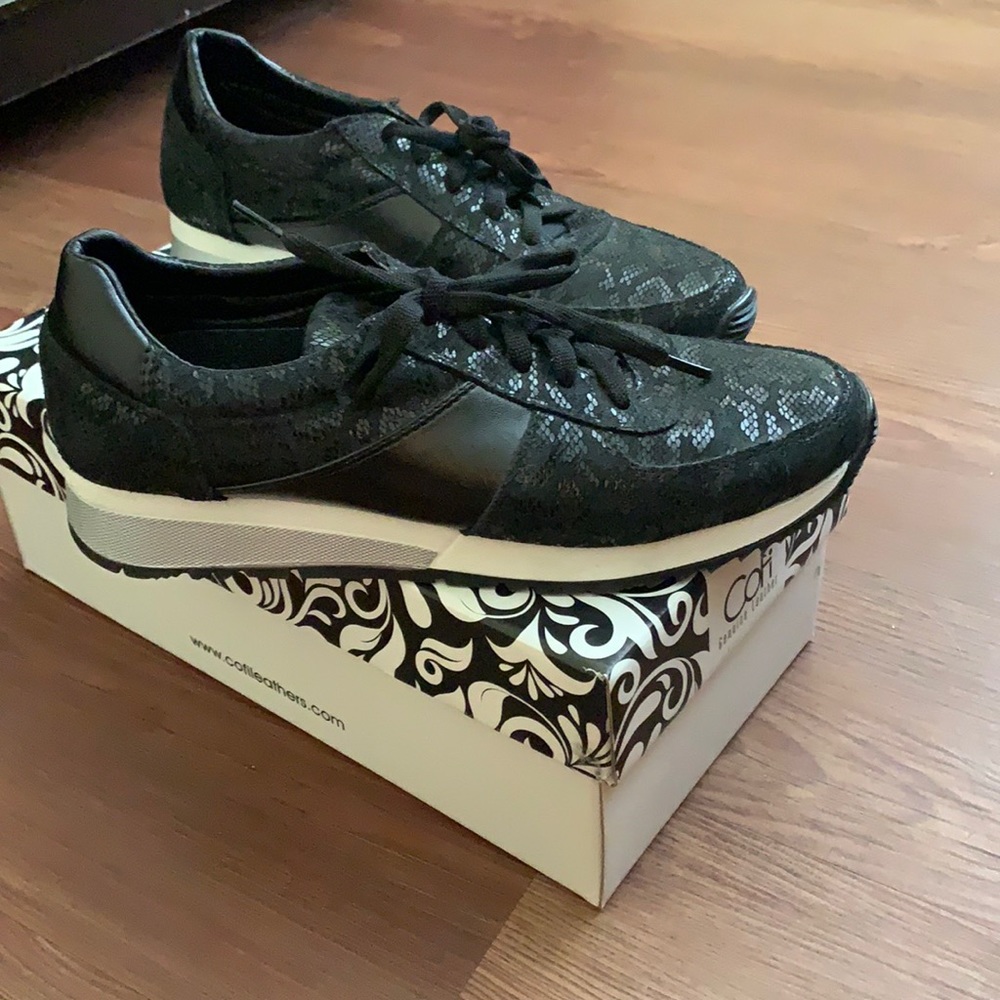 CoFi Genuine Leather Holly Sneakers